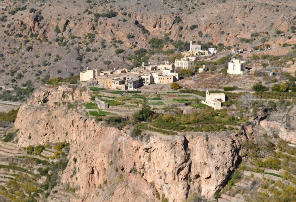 Al_Manakhar_Village